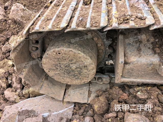 右驅動輪（行走機構）