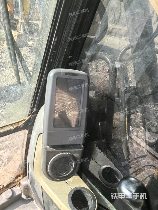 顯示屏?(駕駛室部分) 顯示屏?(駕駛室部分)