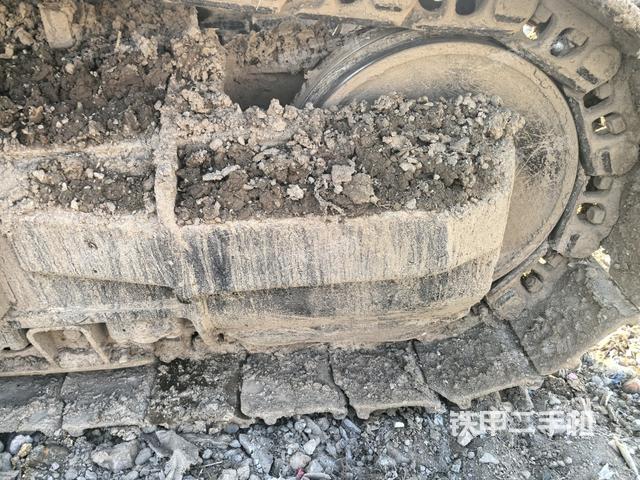 左導(dǎo)向輪(行走機構(gòu)) 左導(dǎo)向輪(行走機構(gòu))