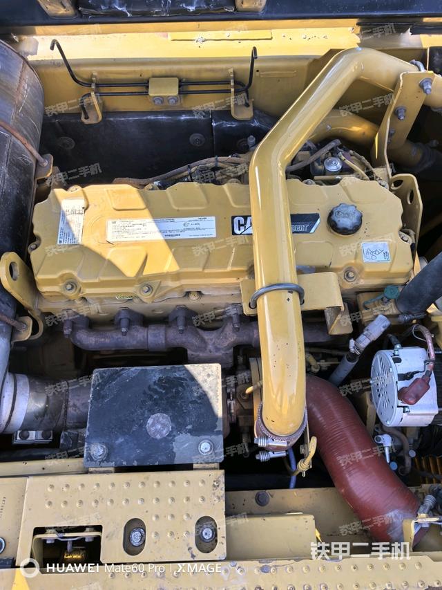 氣門室蓋螺絲特寫（上車部件）