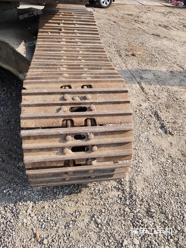 單側(cè)履帶整體（整機(jī)外觀）