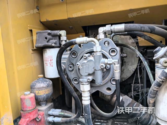 液壓泵室(大件艙室) 液壓泵室(大件艙室)