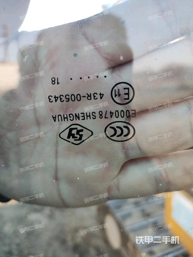 后窗玻璃角標(biāo)（駕駛室部分）