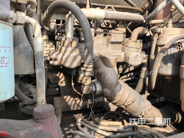 液壓泵斜45?左（大件艙室）