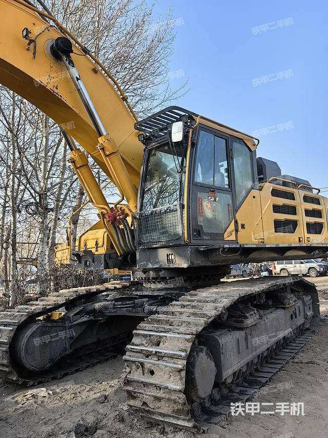 驾驶室整体（整机外观）