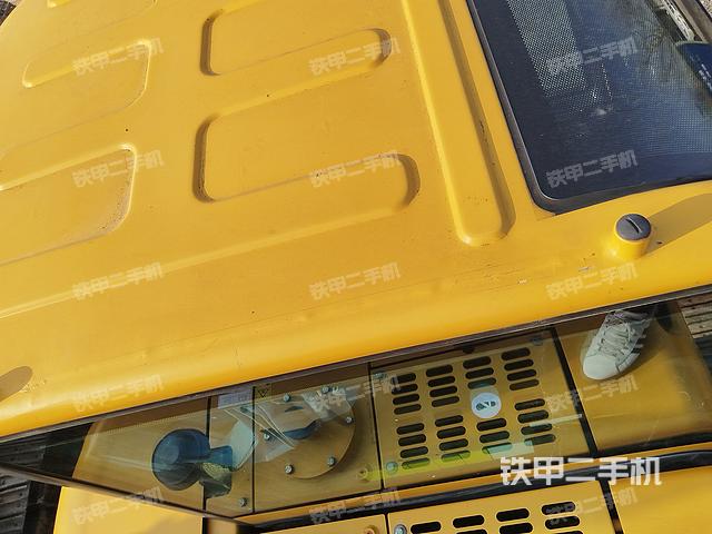 駕駛室頂部（整機(jī)外觀）