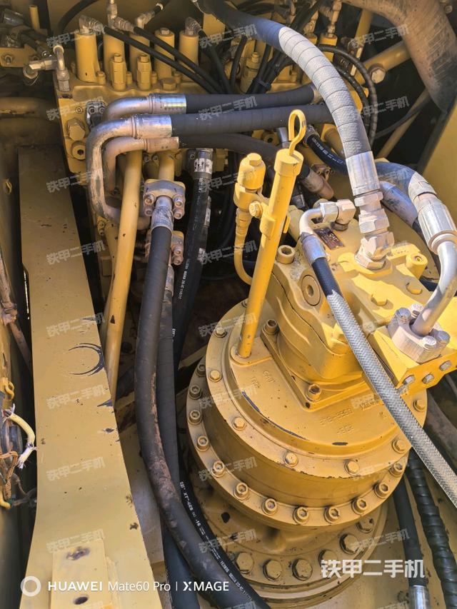 駕駛室頂部俯視（上車部件）