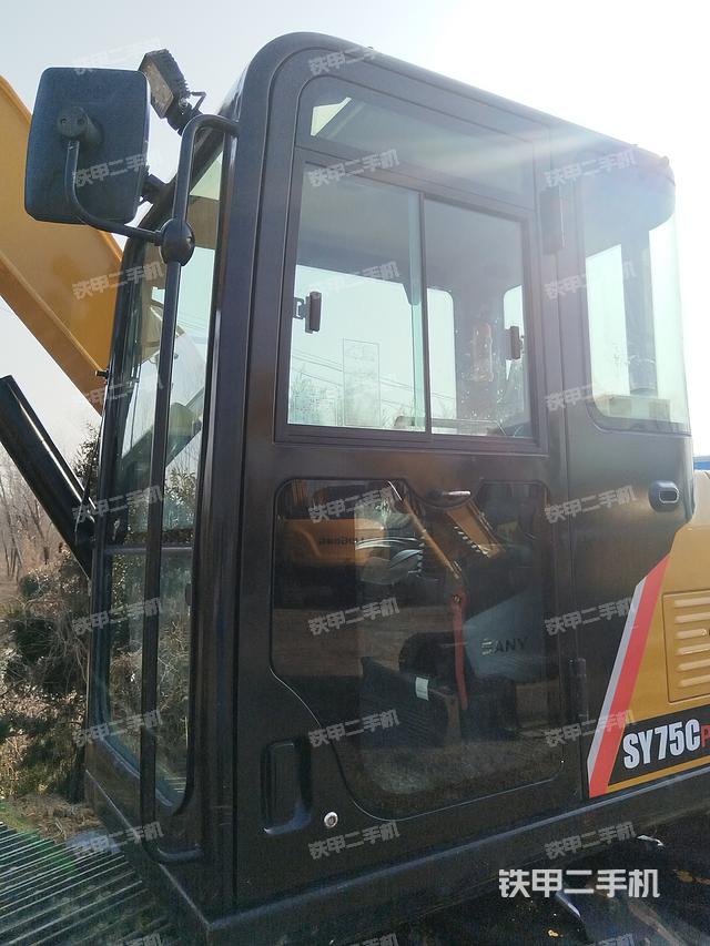 駕駛室整體（整機(jī)外觀）