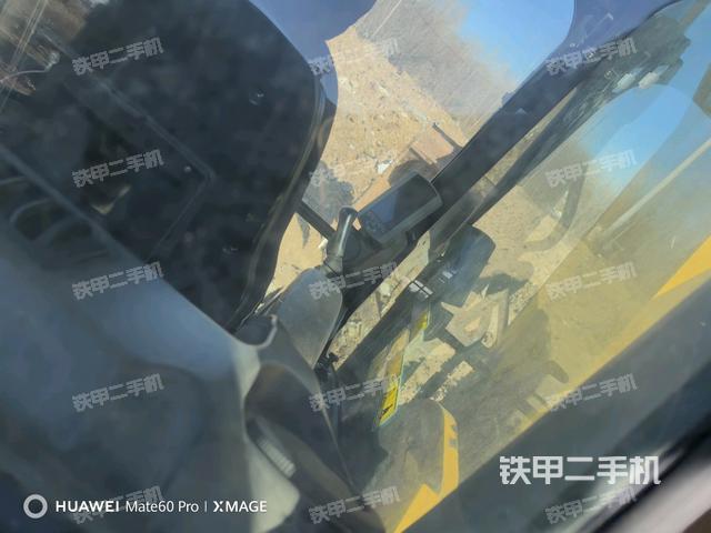 駕駛室左后45度（駕駛室部分）