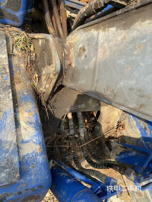 大臂根部?斜視（工作和回轉(zhuǎn)裝置）