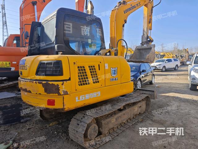 整機(jī)右后45°(整機(jī)外觀) 整機(jī)右后45°(整機(jī)外觀)