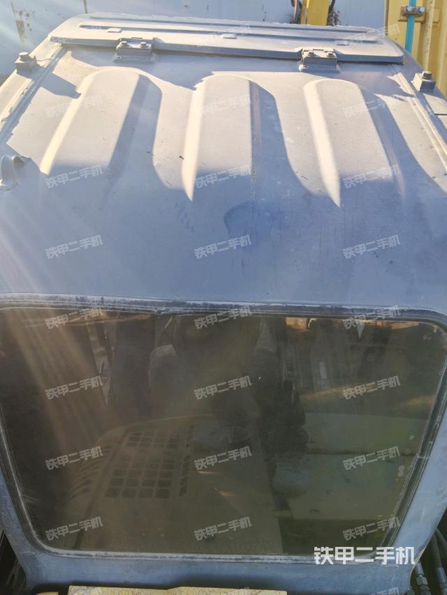 駕駛室頂部（整機(jī)外觀）