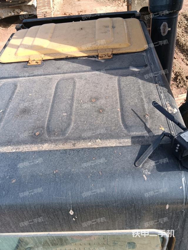 駕駛室頂部俯視（上車部件）