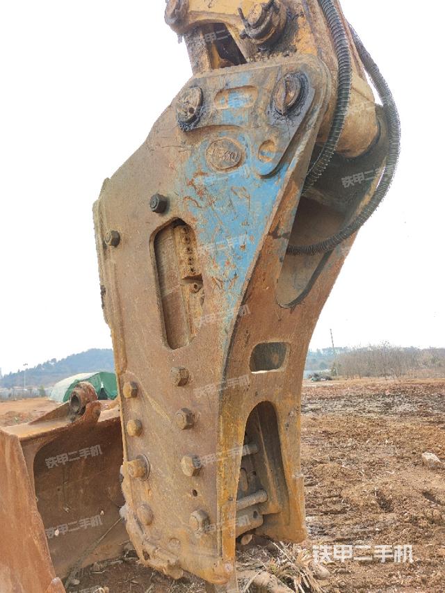 鏟斗右后整體（工作和回轉(zhuǎn)裝置）