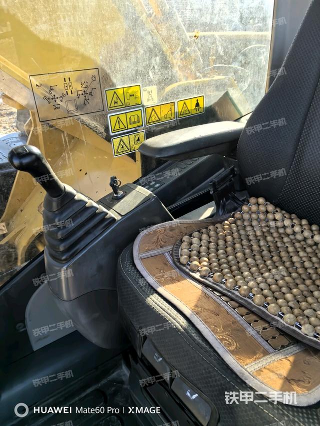 座椅后部（駕駛室部分）