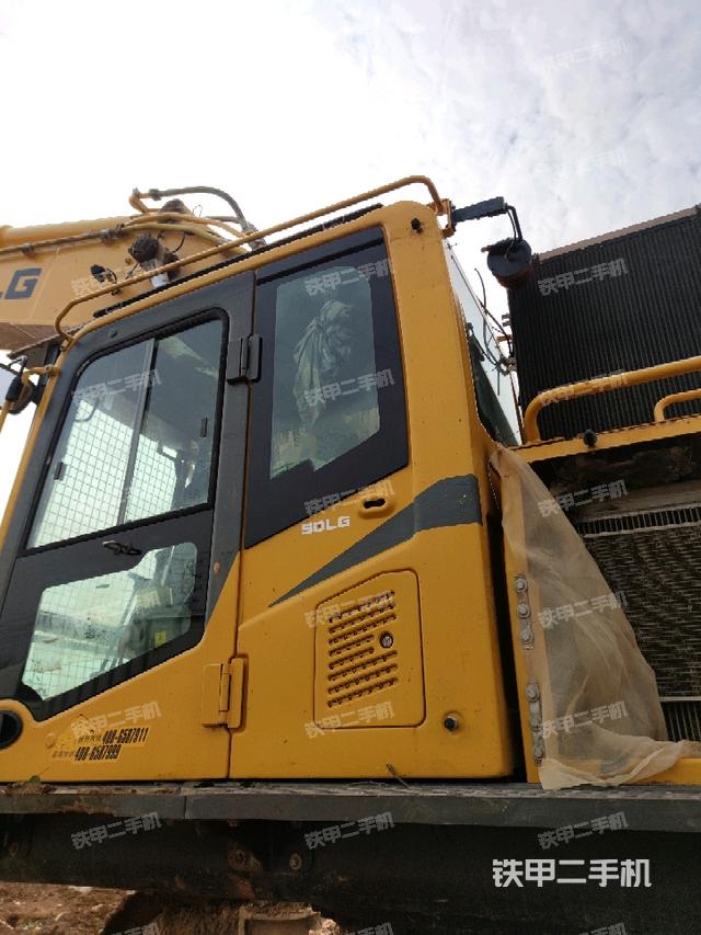 駕駛室左后45度（駕駛室部分）