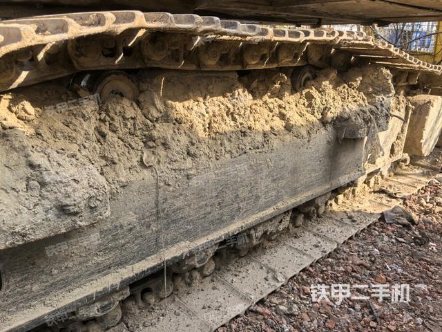 右側(cè)履帶整體（行走機(jī)構(gòu)）