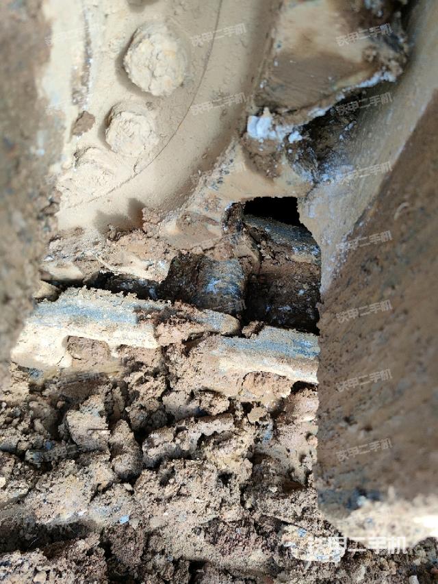 左托鏈輪和鏈筋（行走機(jī)構(gòu)）