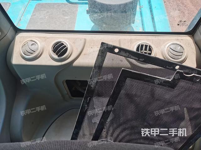 座椅后部（駕駛室部分）