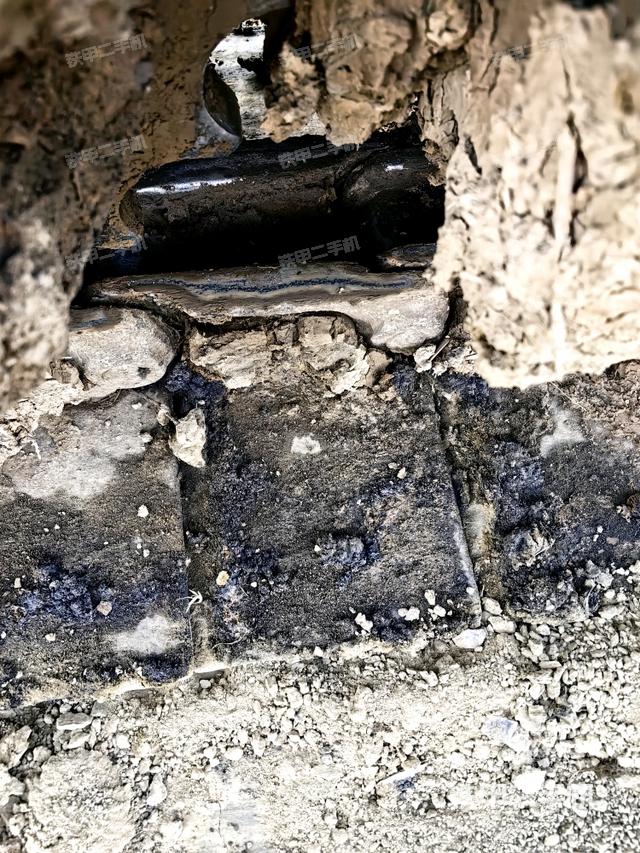 右驅(qū)動(dòng)輪（行走機(jī)構(gòu)）