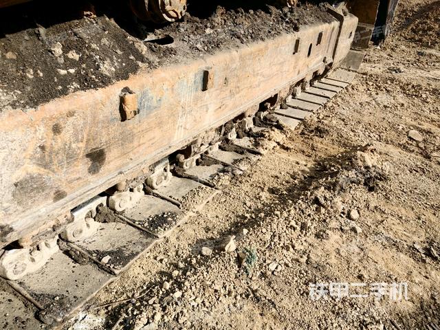 右側(cè)履帶整體（行走機(jī)構(gòu)）