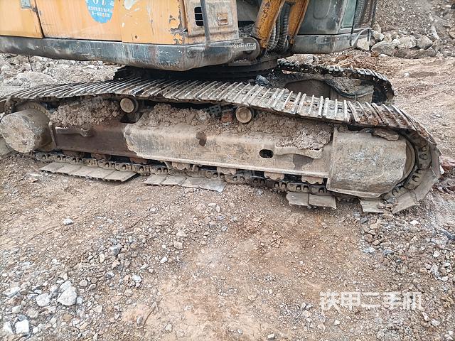 单侧履带整体（整机外观）