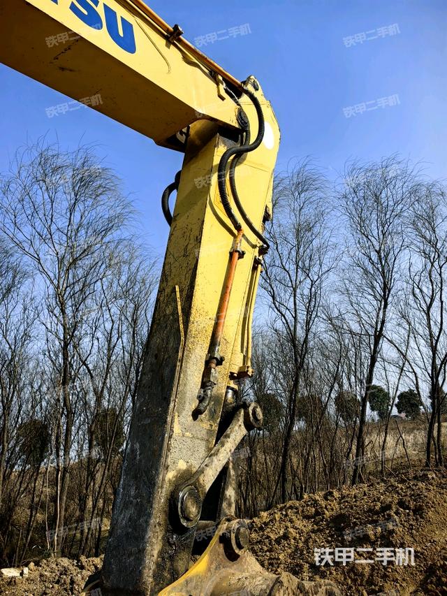 小臂整體左后（工作和回轉(zhuǎn)裝置）