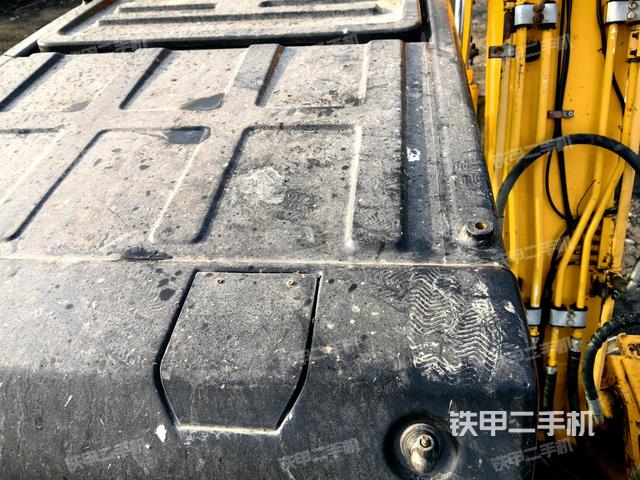 駕駛室頂部俯視（上車(chē)部件）