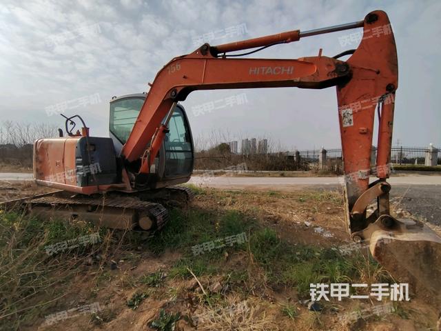 右前45(整機(jī)外觀) 右前45(整機(jī)外觀)