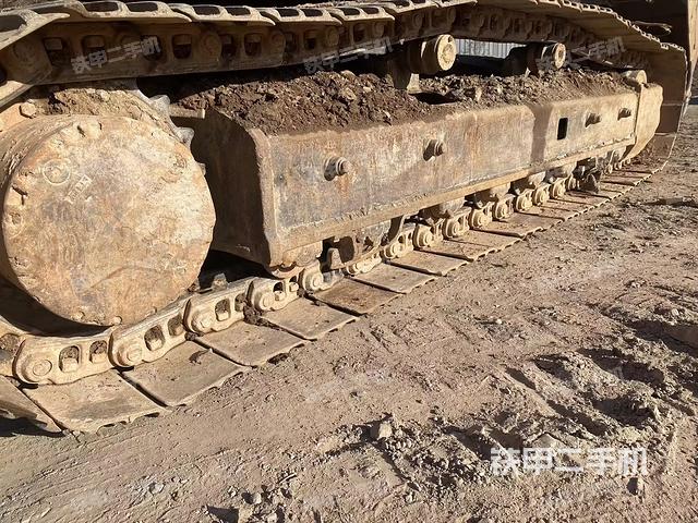 單側履帶整體（整機外觀）