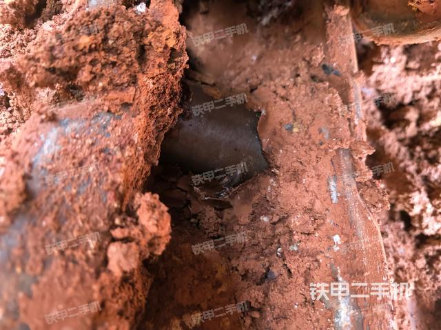 右側(cè)行走馬達(dá)蓋板（行走機(jī)構(gòu)）