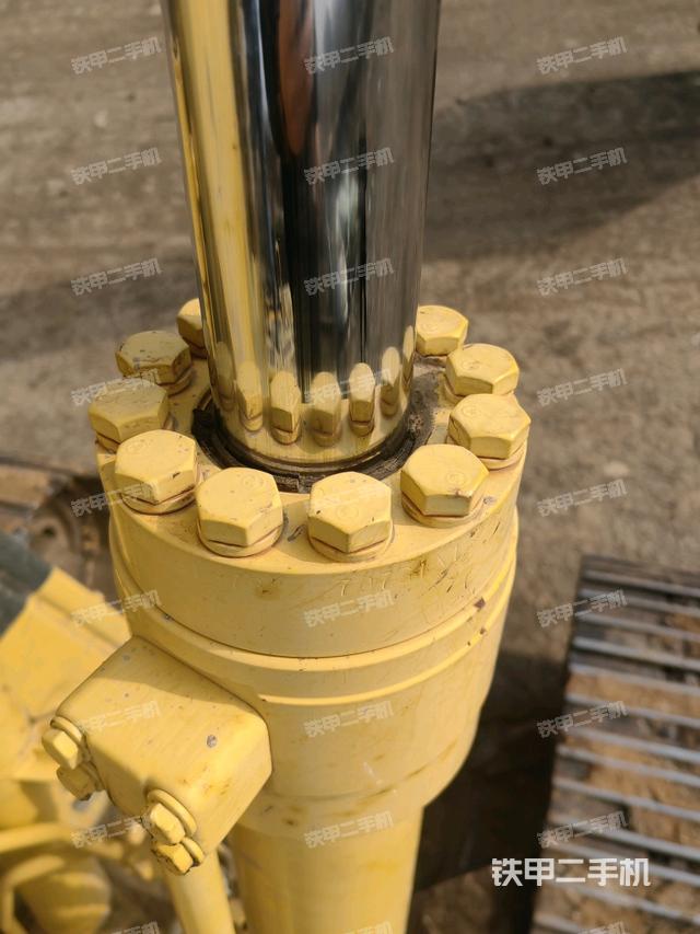 大臂根部?斜視（工作和回轉(zhuǎn)裝置）