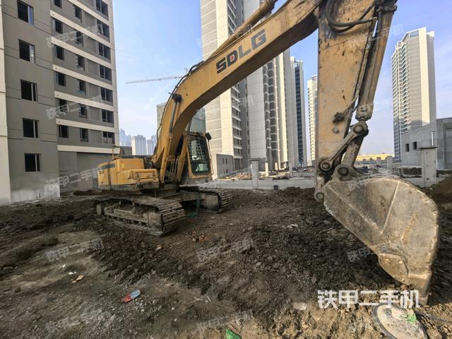 右前45(整機(jī)外觀) 右前45(整機(jī)外觀)