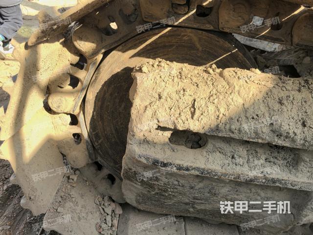 左驅(qū)動(dòng)輪（行走機(jī)構(gòu)）