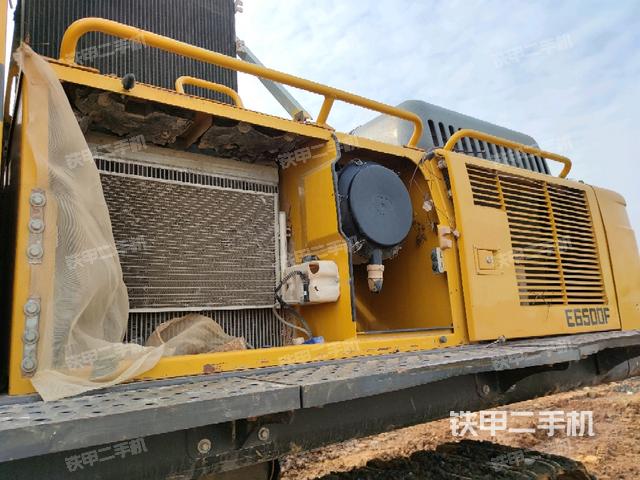 散熱器正面（大件艙室）