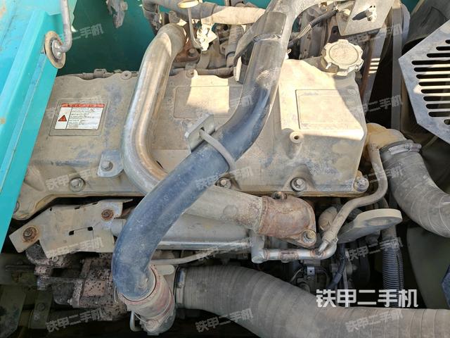 氣門室蓋螺絲特寫(上車部件) 氣門室蓋螺絲特寫(上車部件)