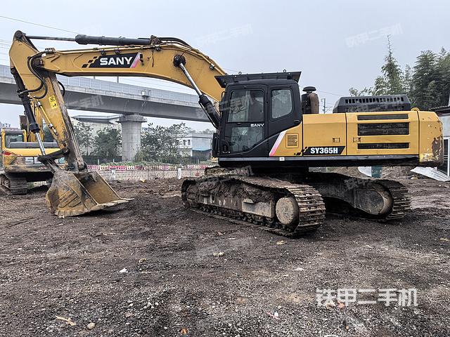 三一重工SY365H挖掘机