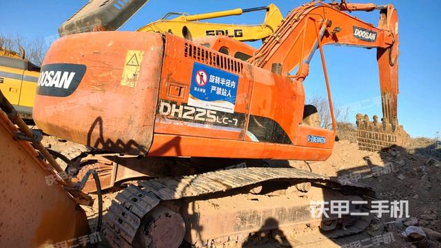 整機(jī)右后45°（整機(jī)外觀）