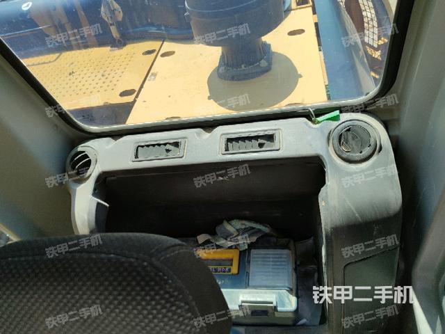 座椅后部（駕駛室部分）