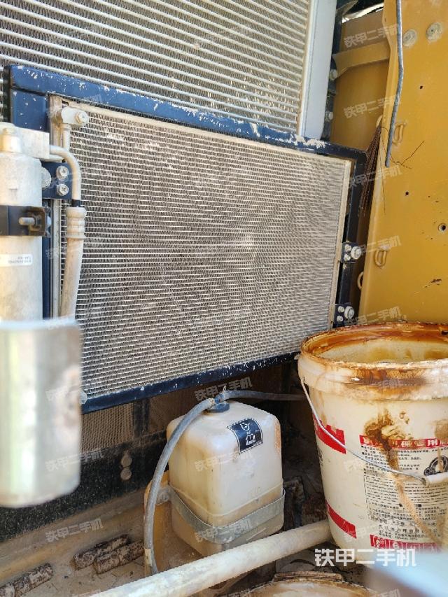 散熱器正面（大件艙室）