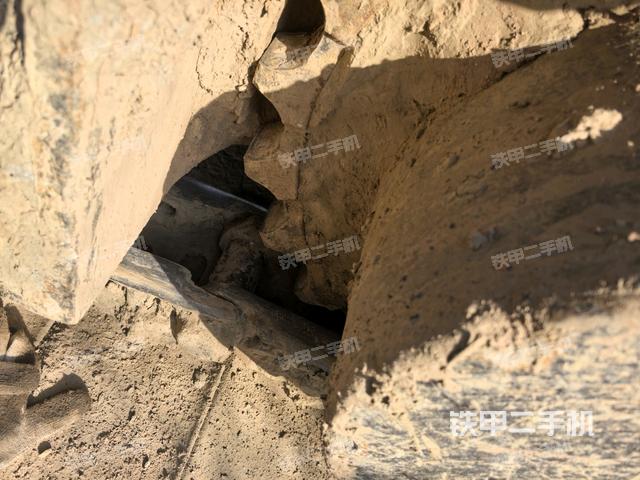 右驅(qū)動(dòng)輪（行走機(jī)構(gòu)）