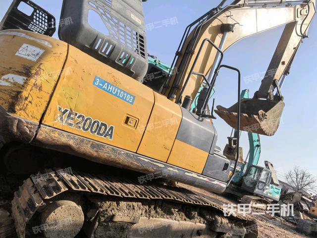 右后45(整機外觀) 右后45(整機外觀)