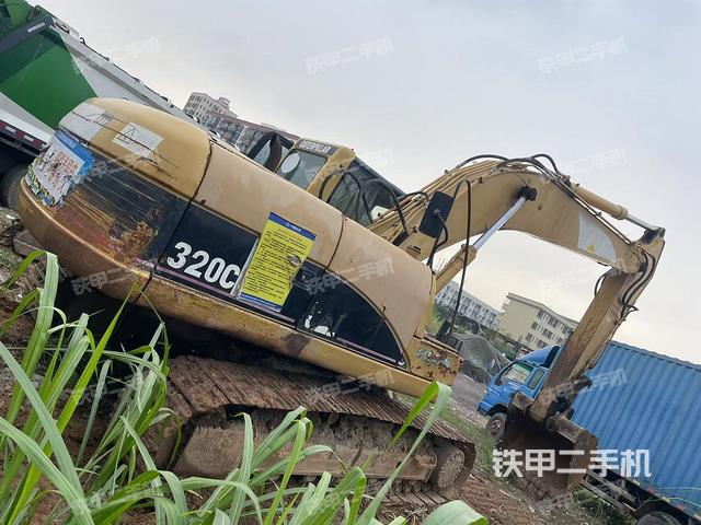 整機(jī)右后45°(整機(jī)外觀) 整機(jī)右后45°(整機(jī)外觀)