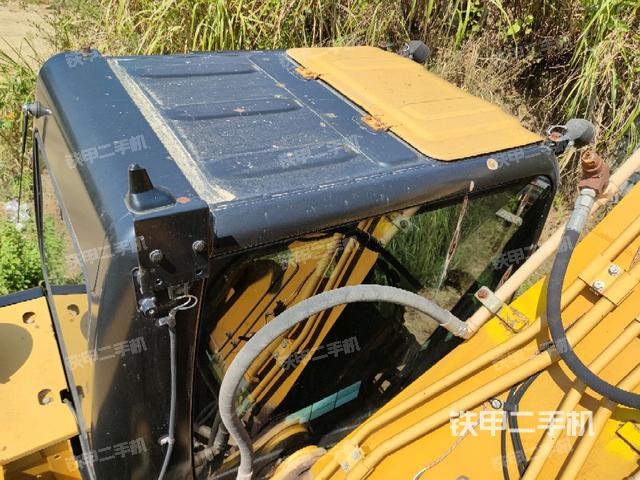 駕駛室頂部俯視（上車部件）