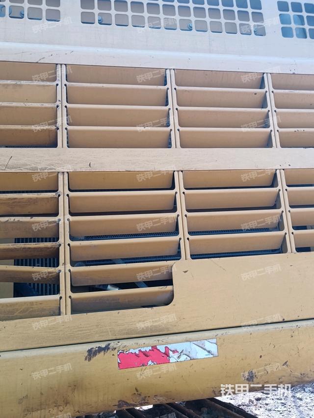 散熱器正面（大件艙室）