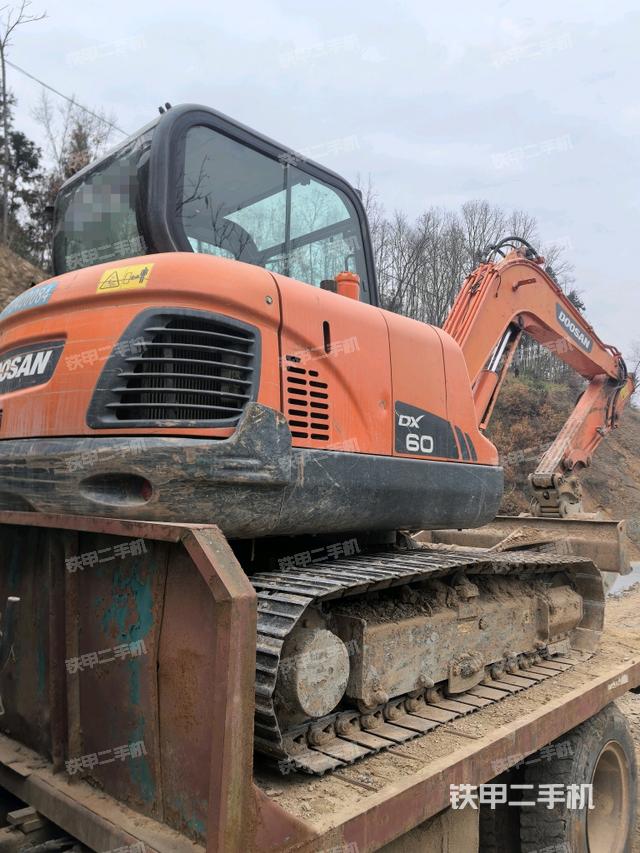 左后45（整機外觀）