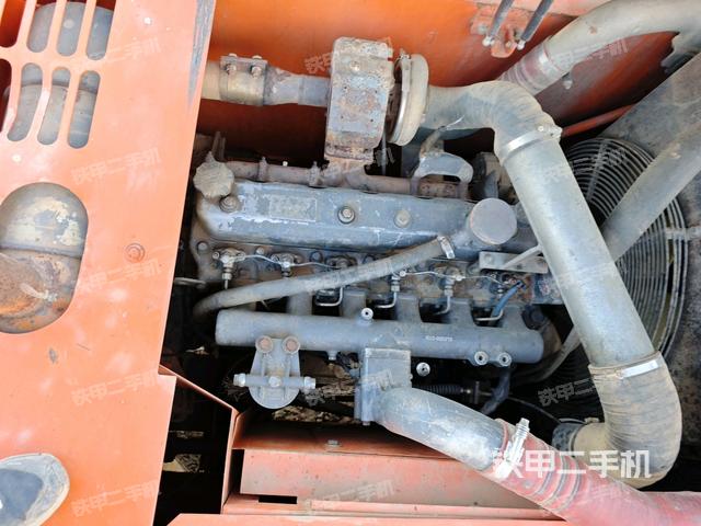 發(fā)動(dòng)機(jī)整體俯視(整機(jī)外觀) 發(fā)動(dòng)機(jī)整體俯視(整機(jī)外觀)