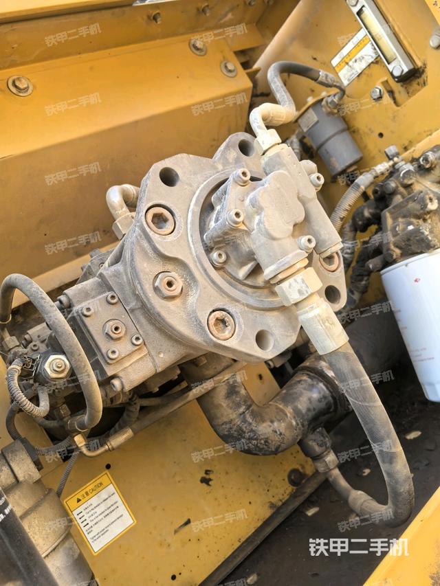 液壓泵斜45?左（大件艙室）