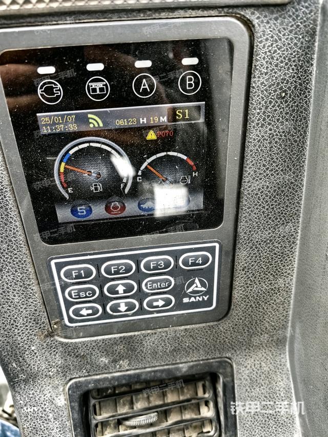 顯示屏?（駕駛室部分）