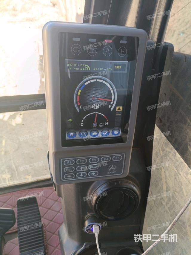 顯示屏?(駕駛室部分) 顯示屏?(駕駛室部分)